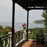 Mounda Aparthotel 3*