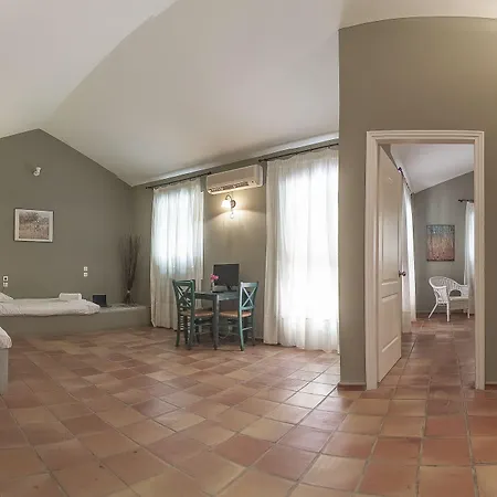 Mounda Aparthotel