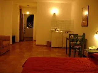 Lägenhetshotell Mounda 3*