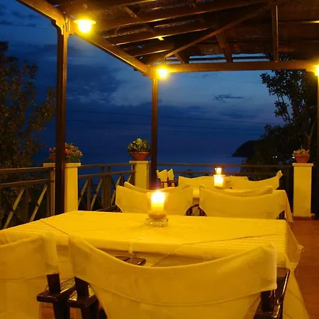 Mounda 3* Skala (Kefalonia)