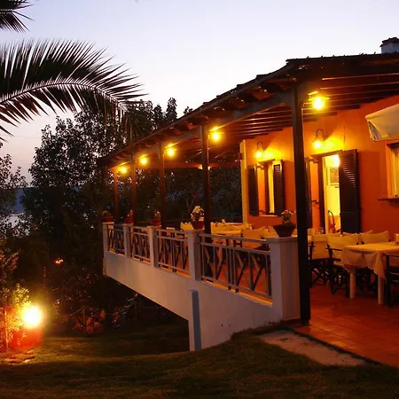 Mounda Lägenhetshotell Skala (Kefalonia)