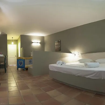 Mounda Lägenhetshotell Skala (Kefalonia)