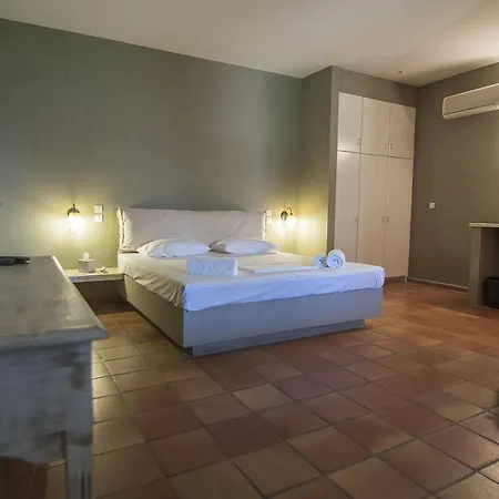 Lägenhetshotell Mounda 3*