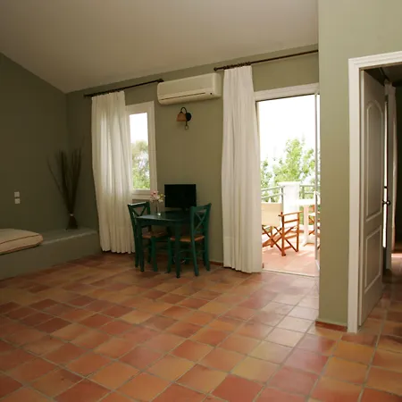 Mounda Hotel apartamentowy 3*