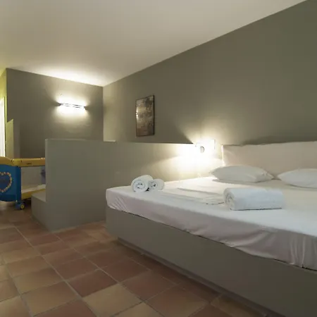 Hotel apartamentowy Mounda 3*