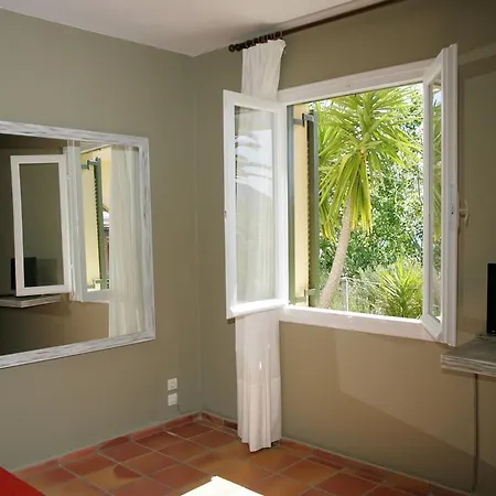 Hotel apartamentowy Mounda